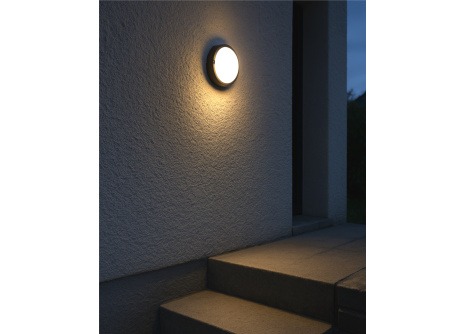 LED sufitowa lampa Q-41A 8W 720lm 4200K IP64 - czarna QTEC