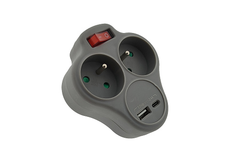 QTEC Q-416F Adapter z ładowarką USB 2x2P+E 1x USB - A/1x USB-C