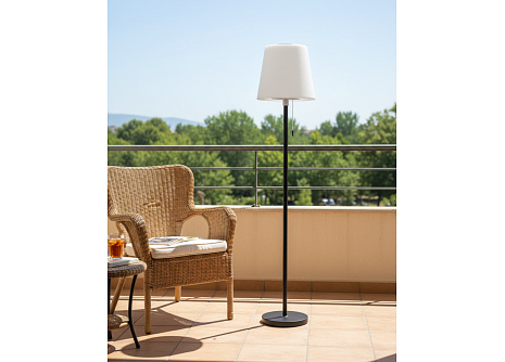 TG-012 Lampa stojąca solarna z USB, 5W, IP54